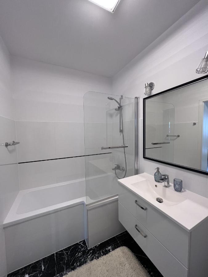 ילנייה גורה Apartament Z Tarasem Na Osiedlu Rakownica מראה חיצוני תמונה