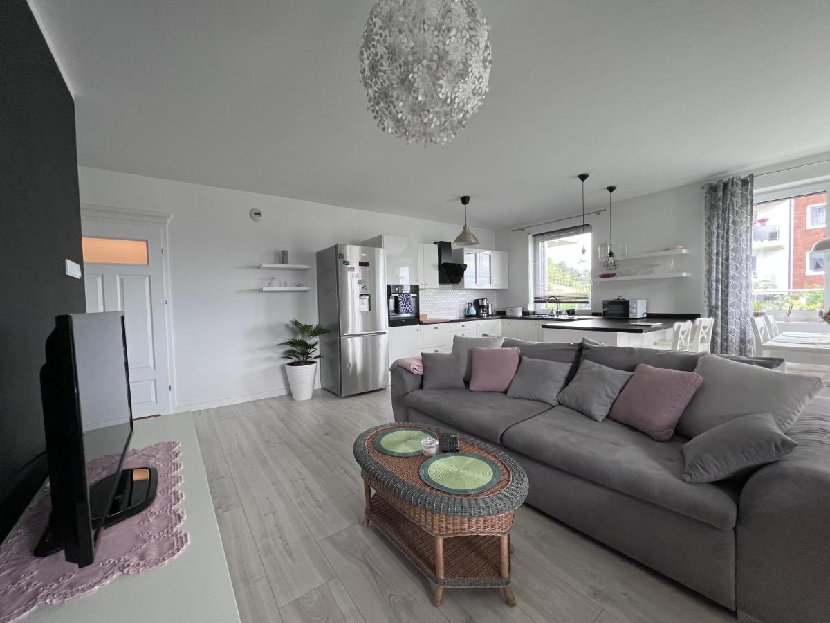 ילנייה גורה Apartament Z Tarasem Na Osiedlu Rakownica מראה חיצוני תמונה