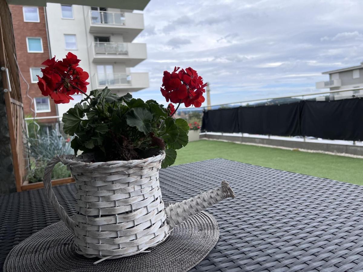 ילנייה גורה Apartament Z Tarasem Na Osiedlu Rakownica מראה חיצוני תמונה
