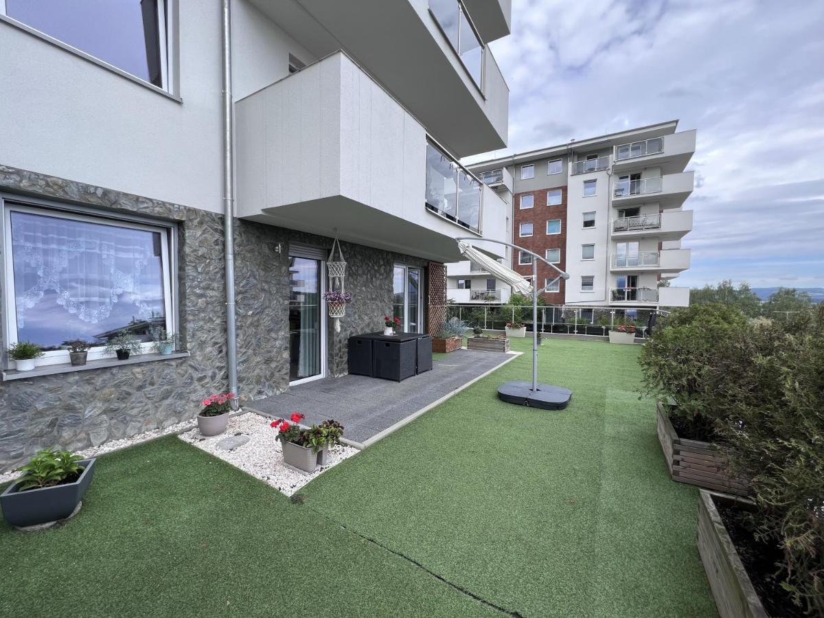 ילנייה גורה Apartament Z Tarasem Na Osiedlu Rakownica מראה חיצוני תמונה